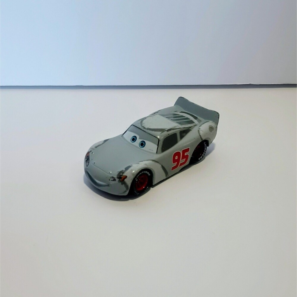 Disney Pixar Cars Lightning McQueen Car Gray Primer Paint Job Mattel Collectible